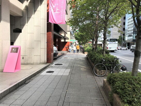 ビル周辺風景①