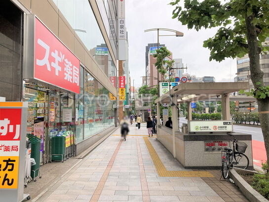 ビル周辺風景①