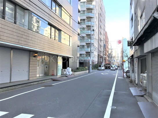 ビル周辺風景③