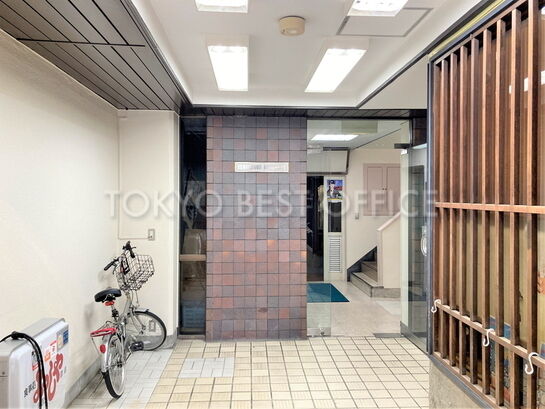 エントランスホール①