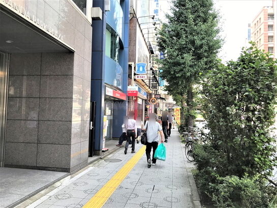 ビル周辺風景②