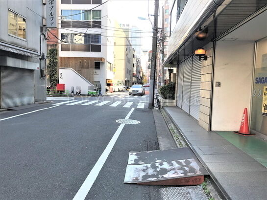 ビル周辺風景①