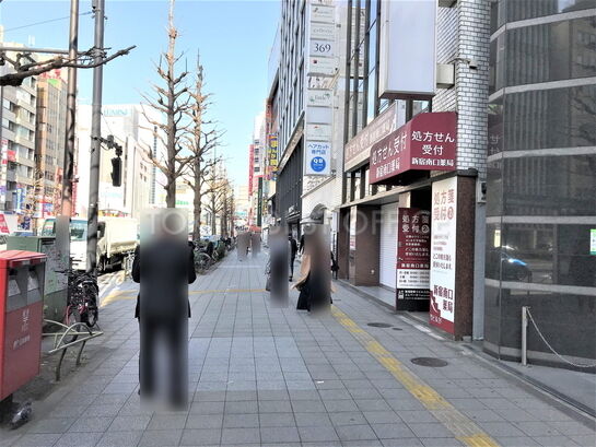 ビル周辺風景①