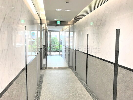 エントランスホール②