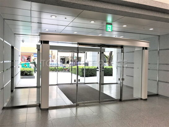 エントランスホール④