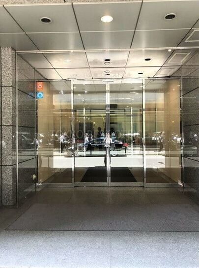 ビルエントランス③