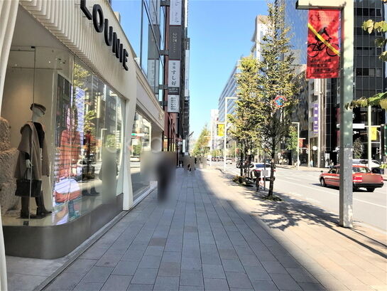 ビル周辺風景①