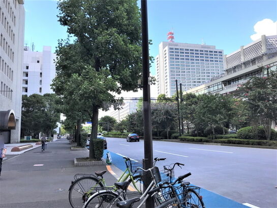 ビル周辺風景②