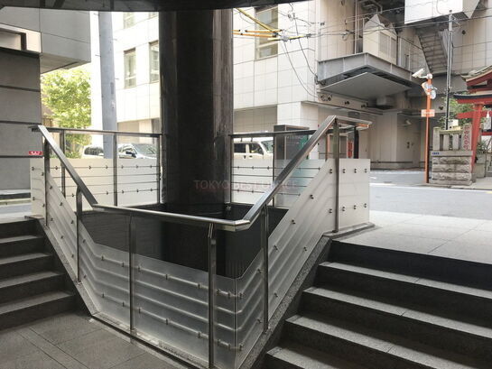 ビルエントランス②