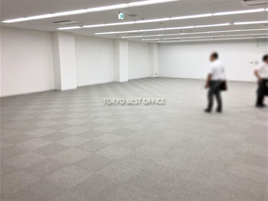 地下1階貸室内③