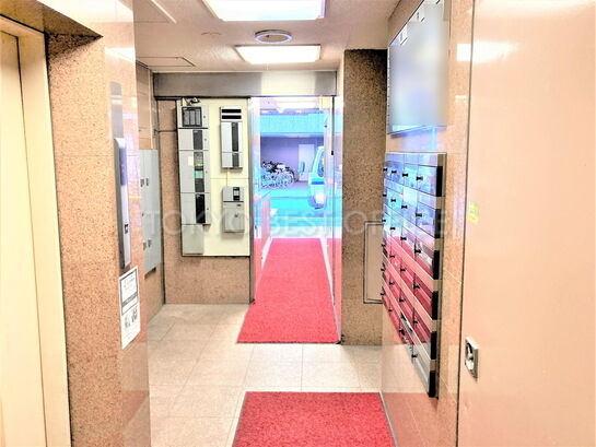 エントランスホール②