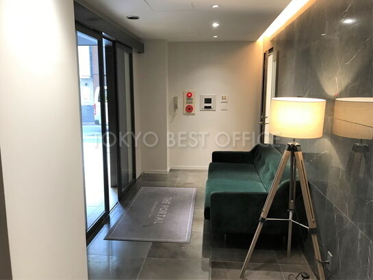 エントランスホール①