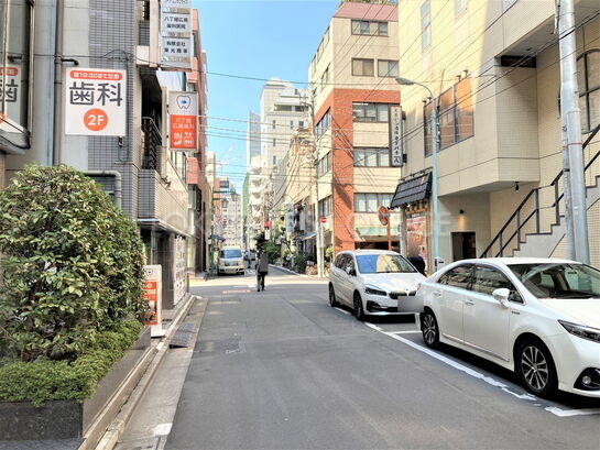 ビル周辺風景①