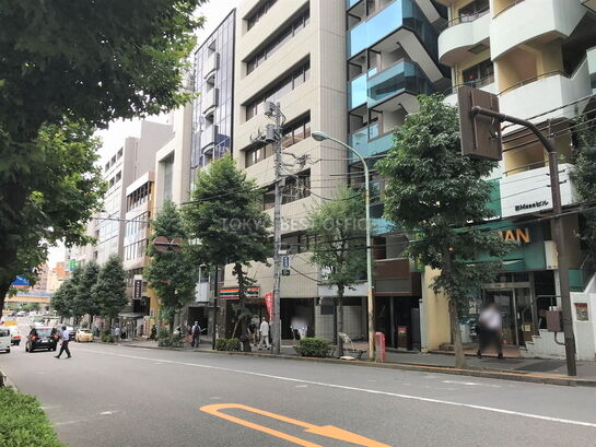 ビル周辺風景③