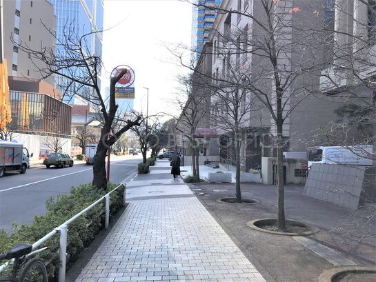 ビル周辺風景②