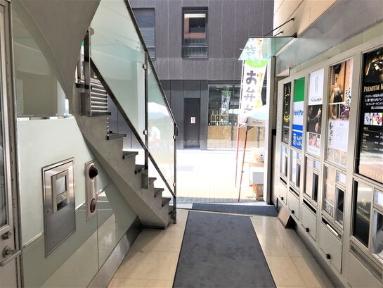 エントランスホール②