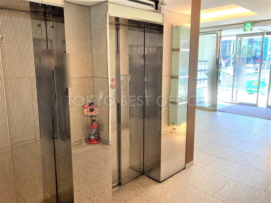 エントランスホール②