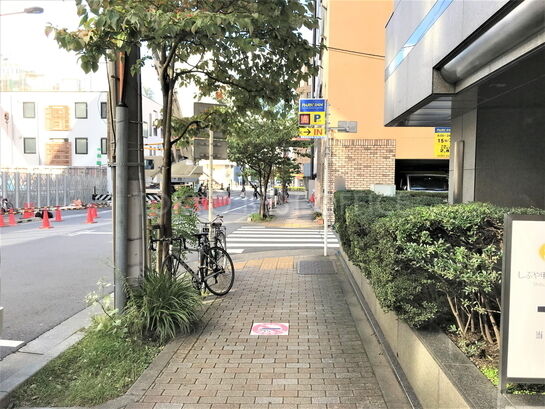 ビル周辺風景②