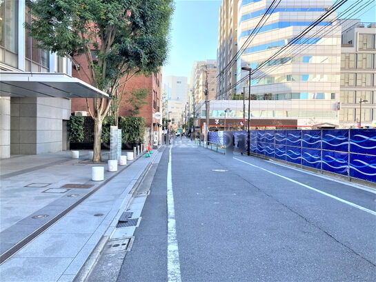 ビル周辺風景①