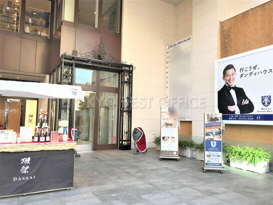 ビルエントランス②