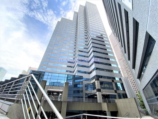 新宿エルタワー外観