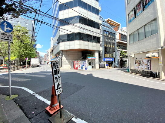 ビル周辺風景③