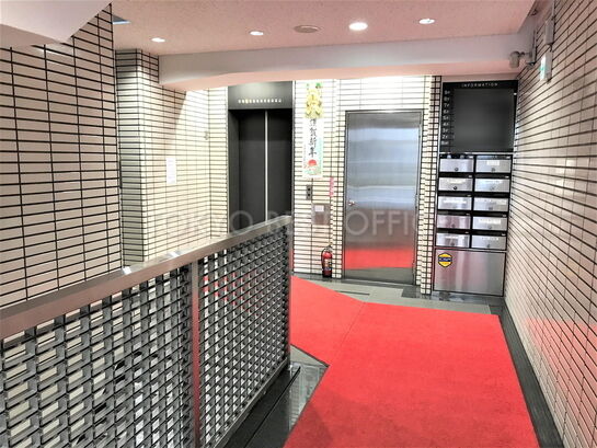 エントランスホール①