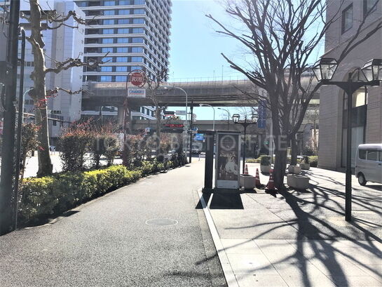 ビル周辺風景③