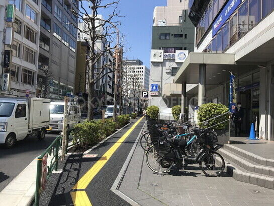 ビル周辺風景②