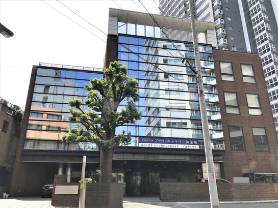 神楽坂プラザビル外観①