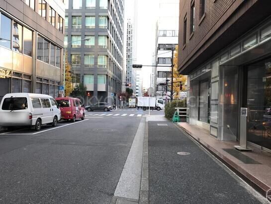 ビル周辺風景①