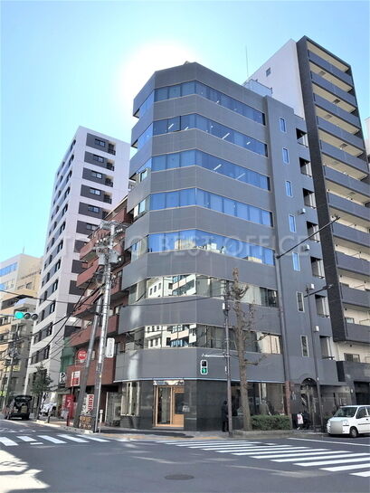 東京リアル岩本町ビル外観