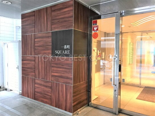 ビルエントランス③