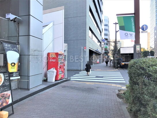 ビル周辺風景②