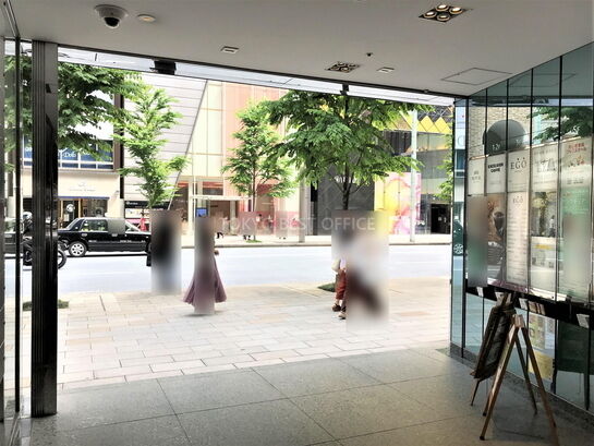 エントランスホール②