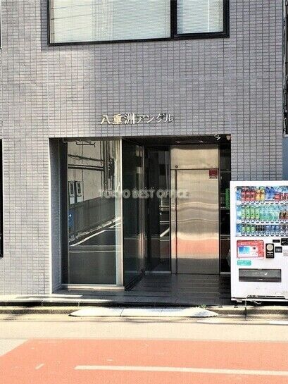 ビルエントランス