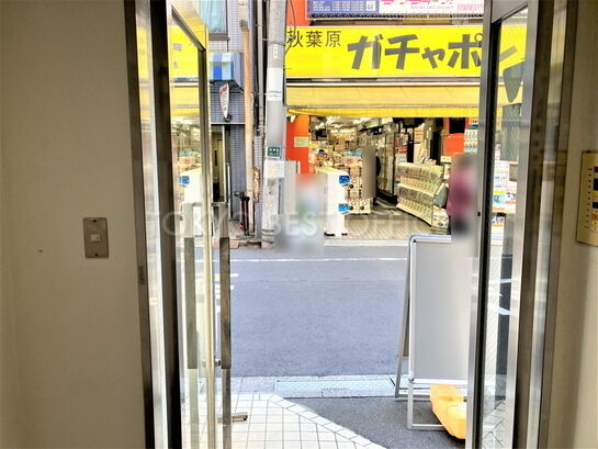 エントランスホール