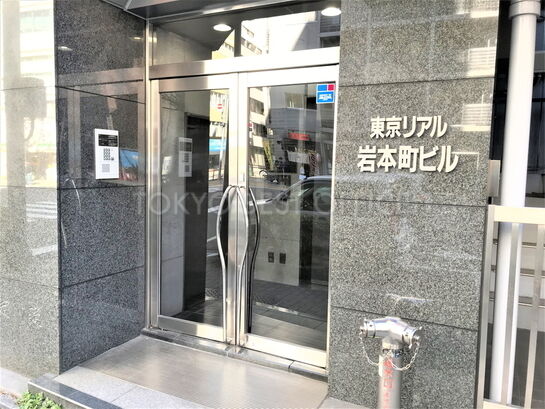 ビルエントランス