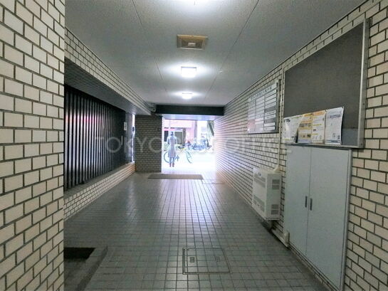 エントランスホール③