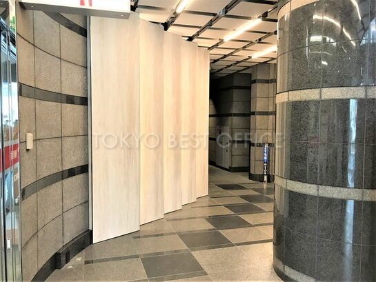 エントランスホール①