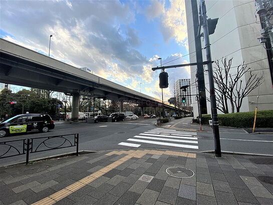 ビル周辺風景③