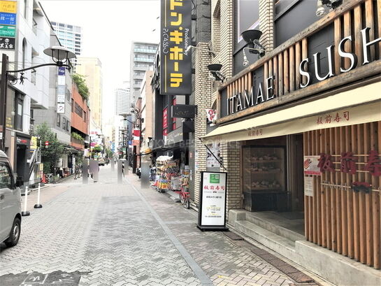 ビル周辺風景②