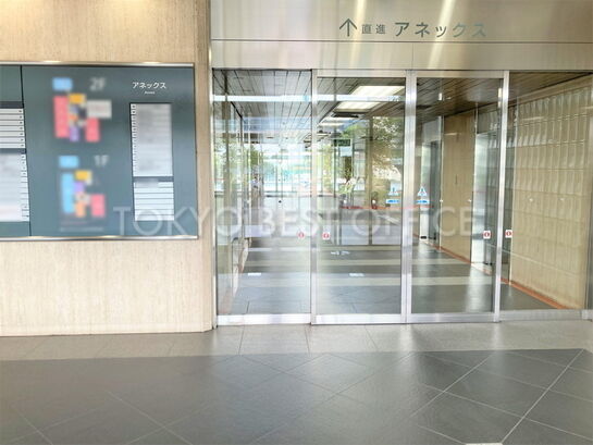 アネックスビルへ接続