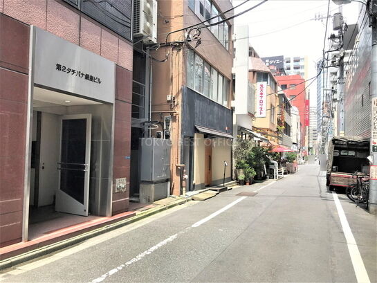 ビル周辺風景②