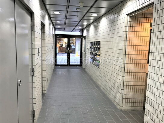 エントランスホール③