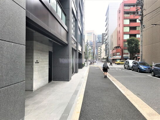 ビル周辺風景①