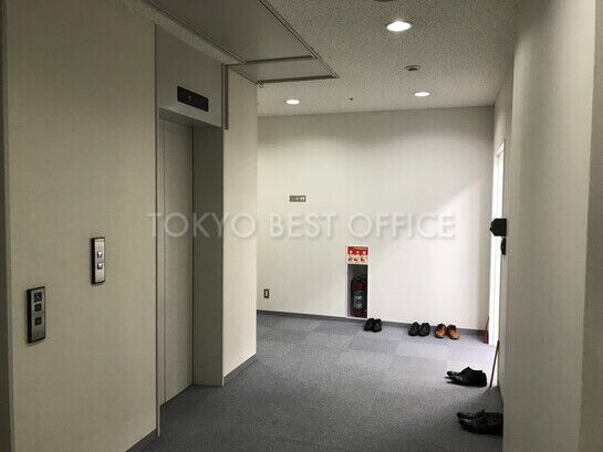 2階エレベーターホール②