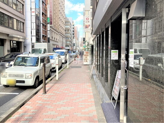 ビル周辺風景①