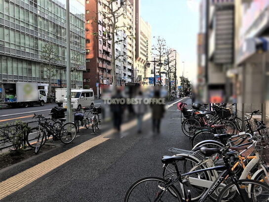 ビル周辺風景②