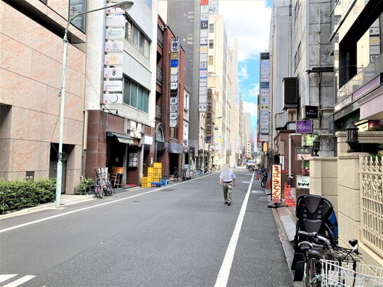 ビル周辺風景①